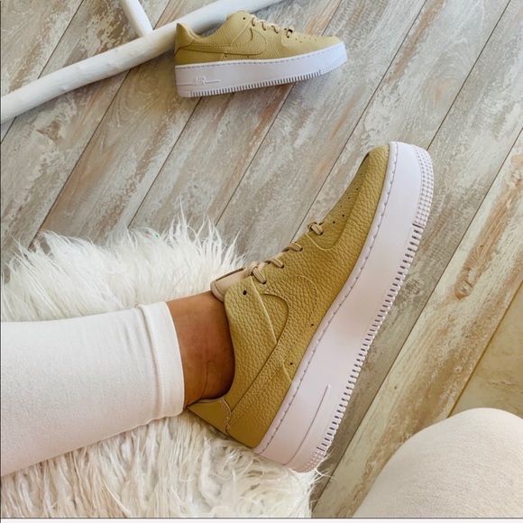 NWT Nike Air Force 1 Sage - Picture 2 of 8